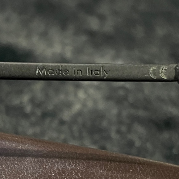 Authentic Louis Vuitton Monogram Aviator Sunnies - Picture 7 of 12